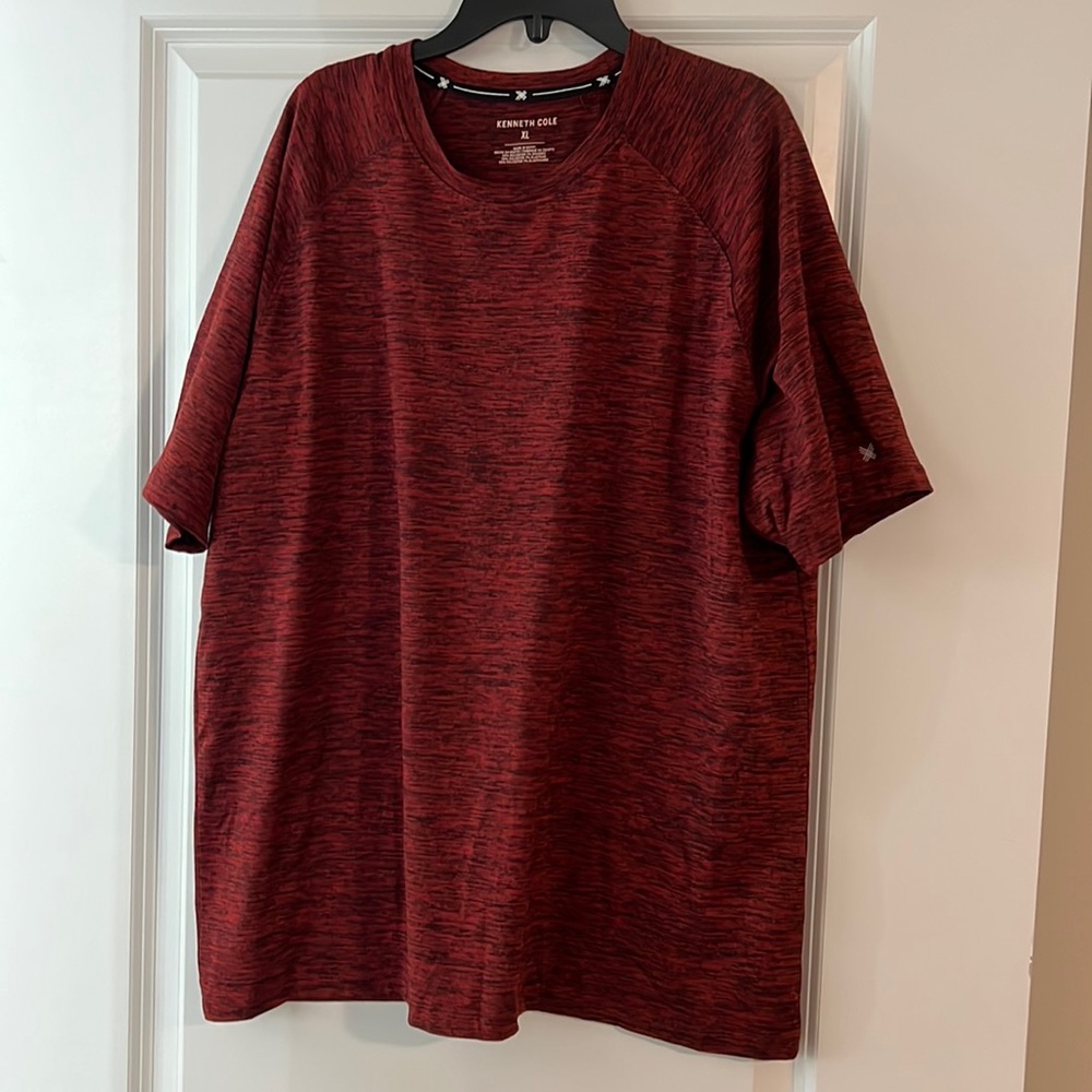 Kenneth Cole T-shirt XL